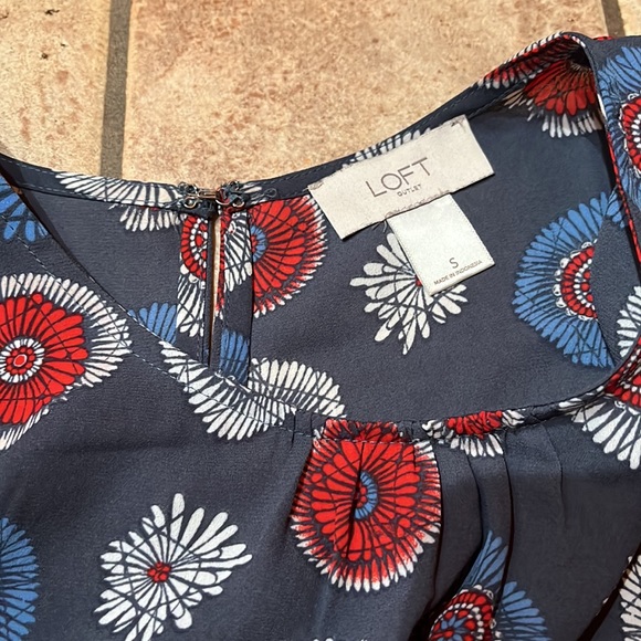 LOFT Sleeveless Blouse - Picture 3 of 3